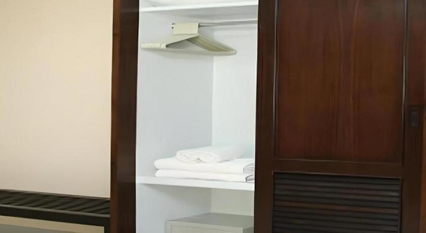 Nice Beach Hotel 3* Rayong