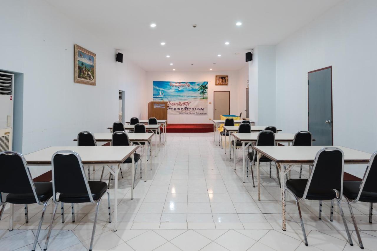 Nice Beach Hotel 3* Rayong